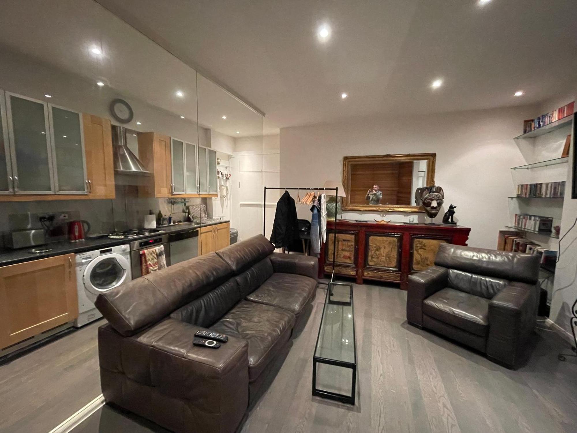Large Studio Flat In Kensington 런던 외부 사진