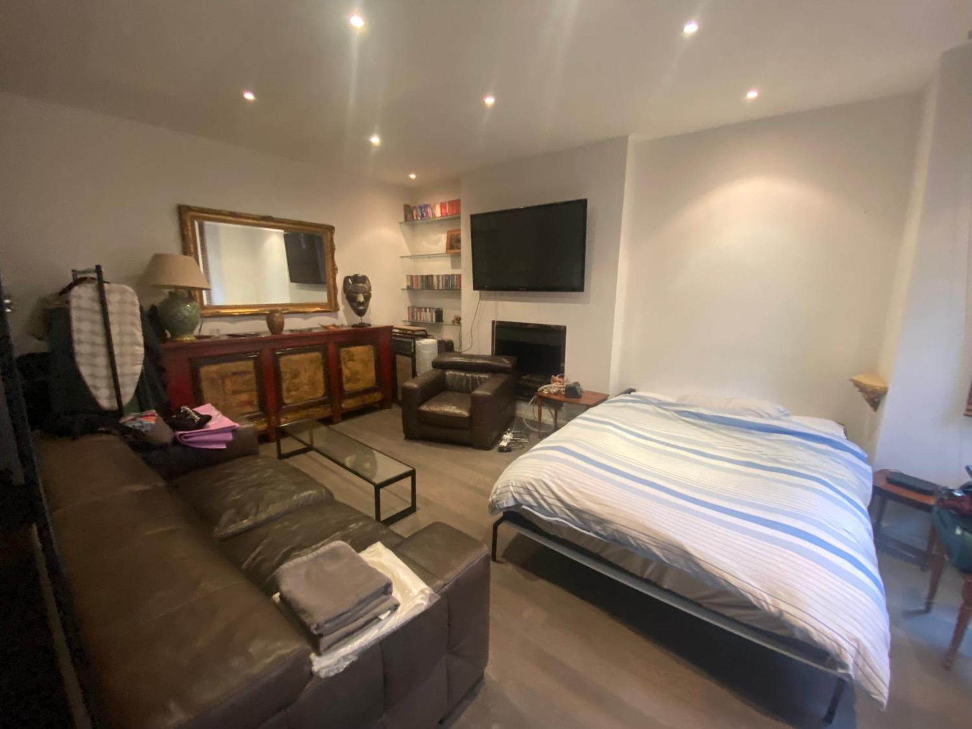 Large Studio Flat In Kensington 런던 외부 사진