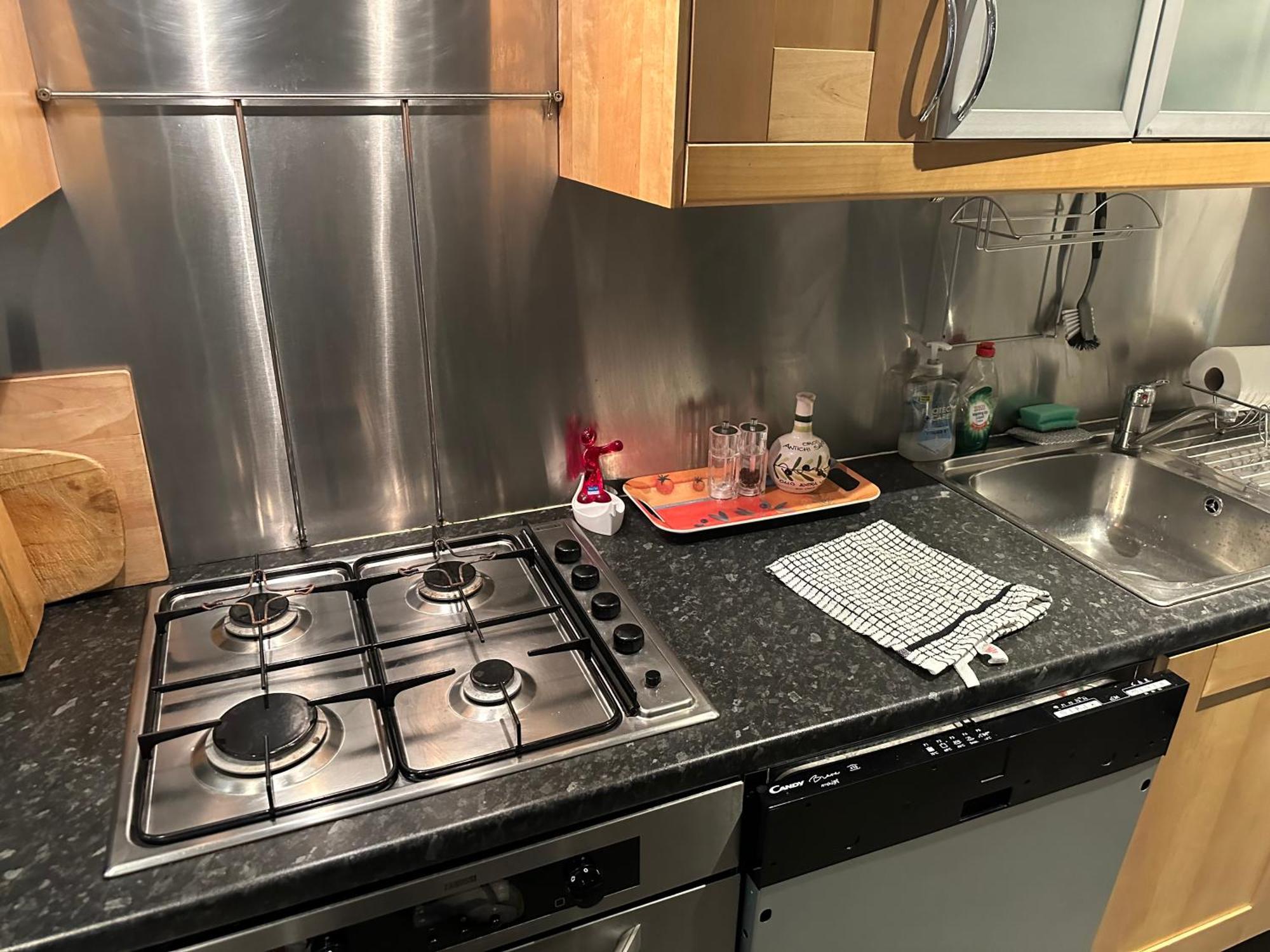 Large Studio Flat In Kensington 런던 외부 사진