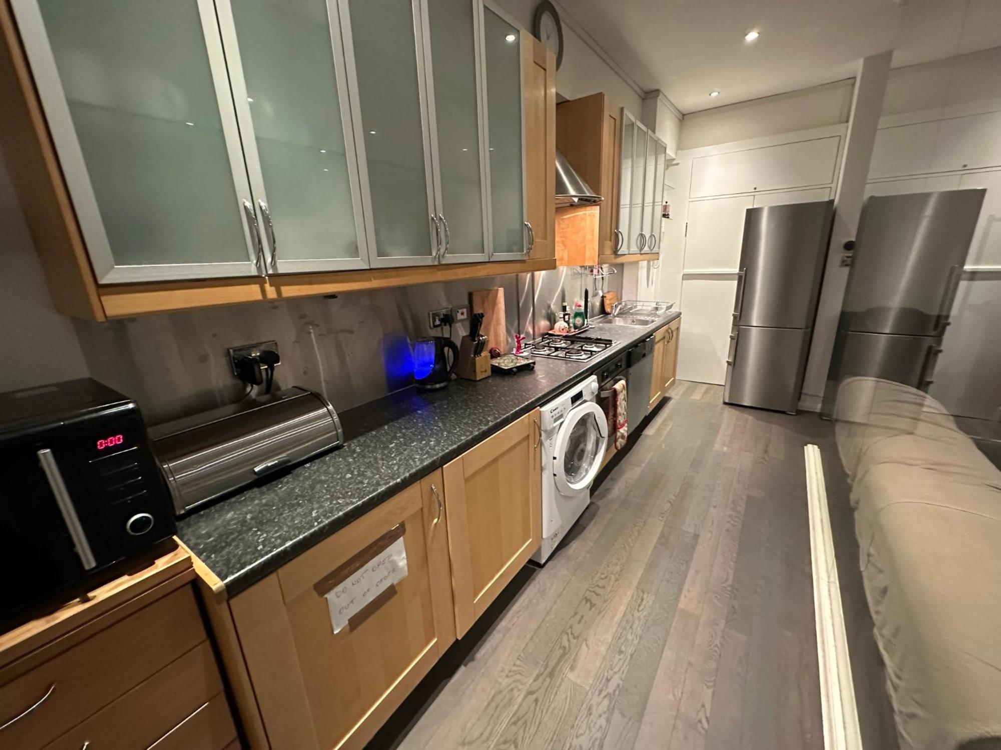 Large Studio Flat In Kensington 런던 외부 사진